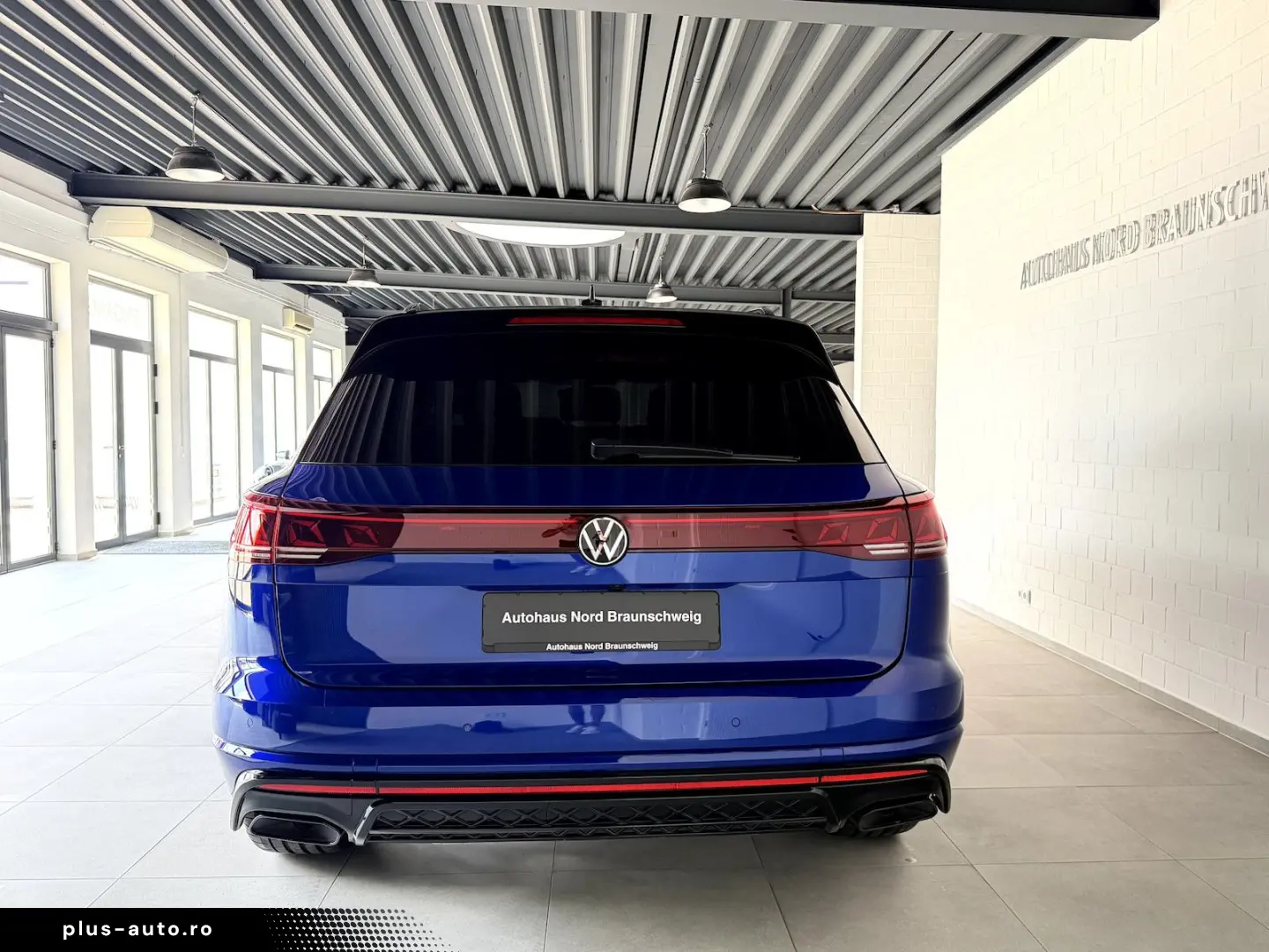 VW Touareg R 3.0TSI BlackStyle Pano AHK HUD Massage