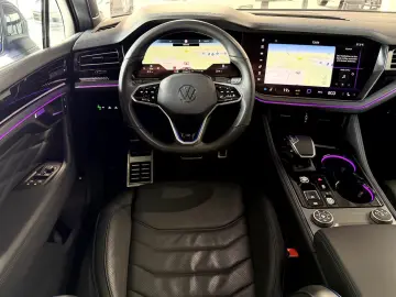 VW Touareg R 3.0TSI BlackStyle Pano AHK HUD Massage
