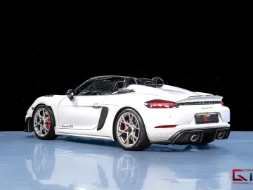 PORSCHE 718 Spyder RS WEISSACH Camera PDLS Sport-Chrono