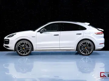 PORSCHE Cayenne E-Hyb Coupé PLATINUM SportDesign Pano