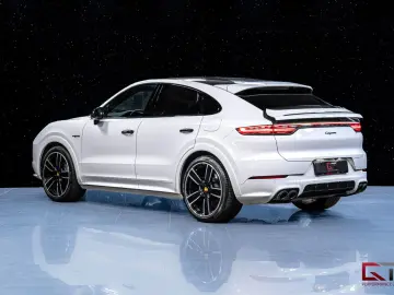 PORSCHE Cayenne E-Hyb Coupé PLATINUM SportDesign Pano