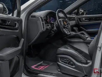 PORSCHE Cayenne E-Hyb Coupé PLATINUM SportDesign Pano