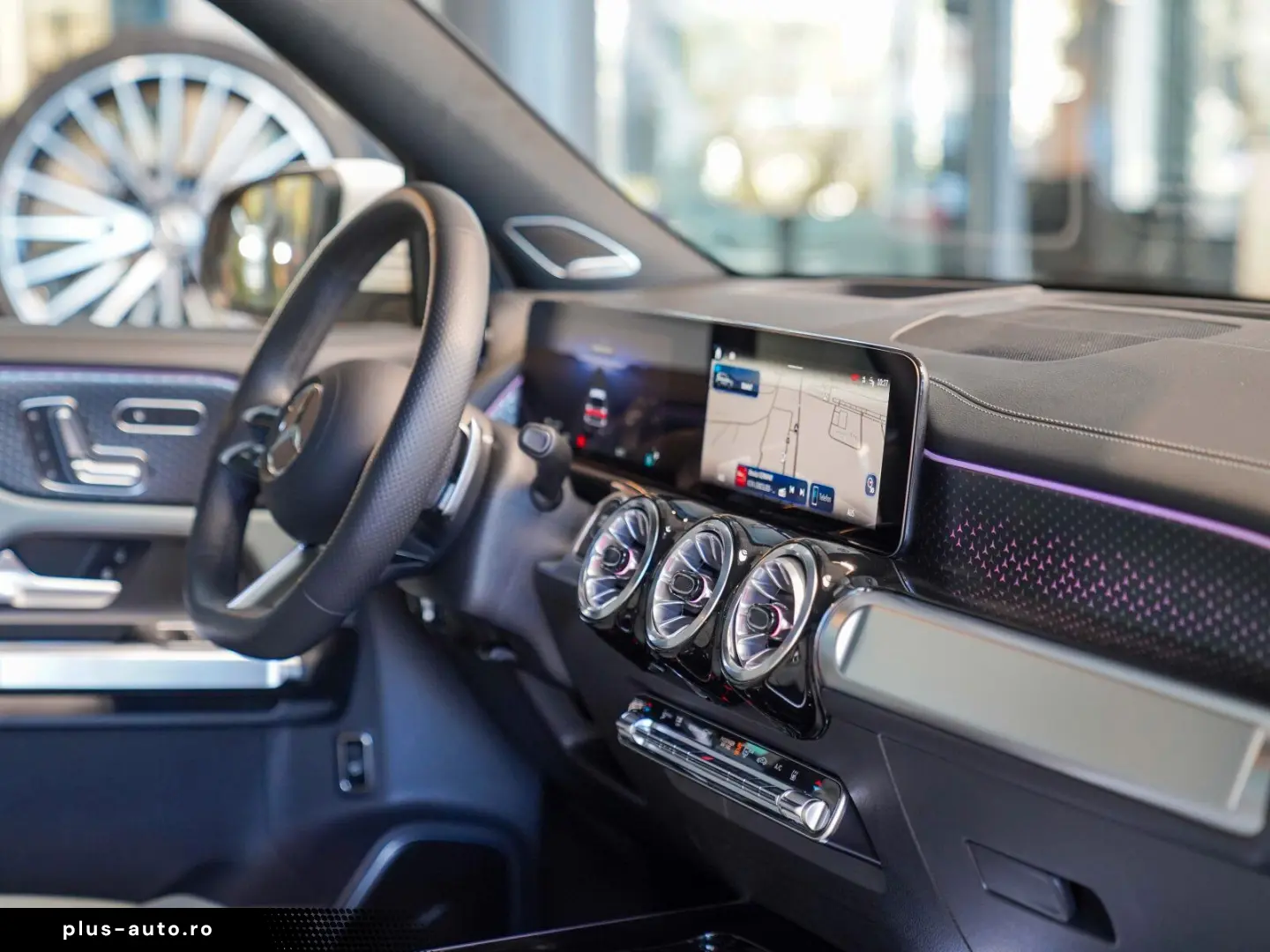 MERCEDES-BENZ EQB 350 4M AMG Premium Pano  Memory  Distronic
