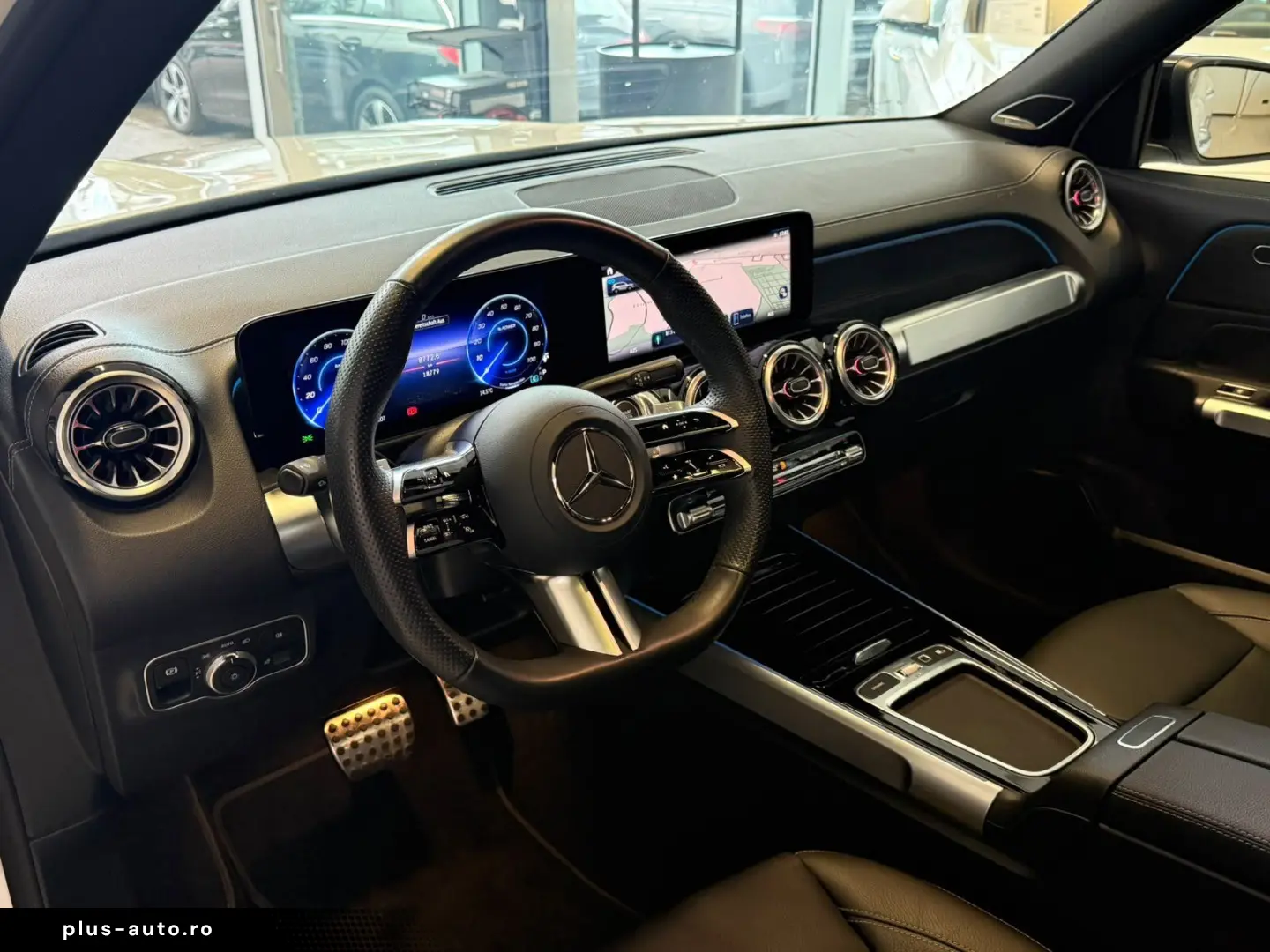 MERCEDES-BENZ EQB 300 4M AMG PANO BURM DISTR NIGHT K&hellip;