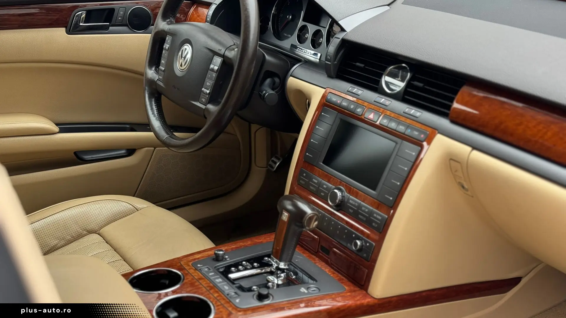 VOLKSWAGEN PHAETON