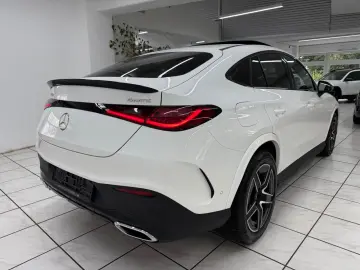 MERCEDES-BENZ GLC 300d 4M Coupé AMG Line Night Pano …