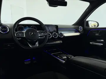 MERCEDES-BENZ GLB 35 AMG AMG PANO AHK 360  MBEAM 7-S
