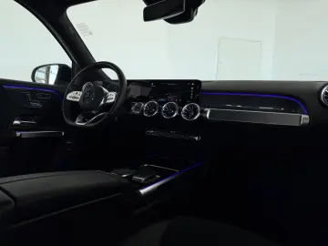 MERCEDES-BENZ GLB 35 AMG AMG PANO AHK 360  MBEAM 7-S