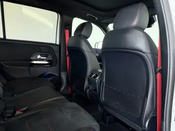 MERCEDES-BENZ GLB 35 AMG AMG PANO AHK 360  MBEAM 7-S