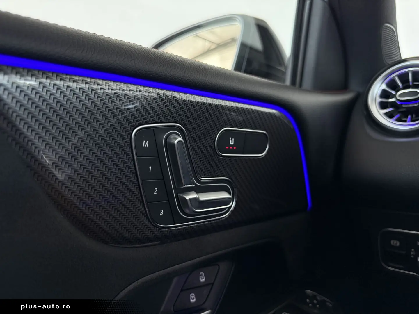 MERCEDES-BENZ GLB 35 AMG AMG PANO AHK 360  MBEAM 7-S