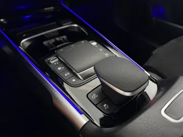 MERCEDES-BENZ GLB 35 AMG AMG PANO AHK 360  MBEAM 7-S