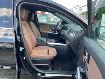 MERCEDES-BENZ GLA 200 AMG LINE ADVAN  HUD PANO 360 C…