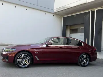 BMW 530 e xDrive Individual LED Live-Cockpit Kamera