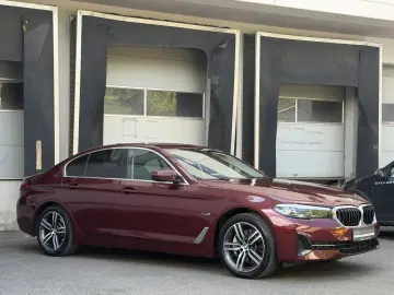 BMW 530 e xDrive Individual LED Live-Cockpit Kamera