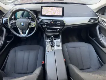 BMW 530 e xDrive Individual LED Live-Cockpit Kamera
