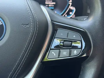 BMW 530 e xDrive Individual LED Live-Cockpit Kamera