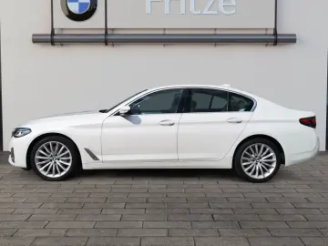 BMW 530 i xDr. Luxury Line  LASER LEDER NAVI PDC SHZ
