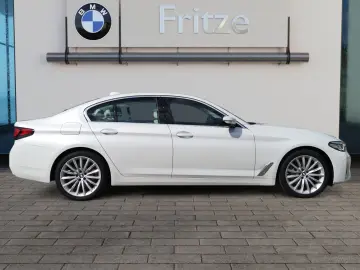 BMW 530 i xDr. Luxury Line  LASER LEDER NAVI PDC SHZ