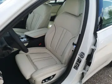 BMW 530 i xDr. Luxury Line  LASER LEDER NAVI PDC SHZ