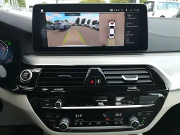 BMW 530 i xDr. Luxury Line  LASER LEDER NAVI PDC SHZ