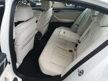 BMW 530 i xDr. Luxury Line  LASER LEDER NAVI PDC SHZ