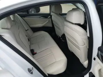 BMW 530 i xDr. Luxury Line  LASER LEDER NAVI PDC SHZ
