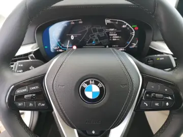 BMW 530 i xDr. Luxury Line  LASER LEDER NAVI PDC SHZ