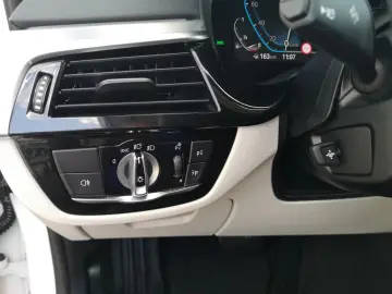 BMW 530 i xDr. Luxury Line  LASER LEDER NAVI PDC SHZ
