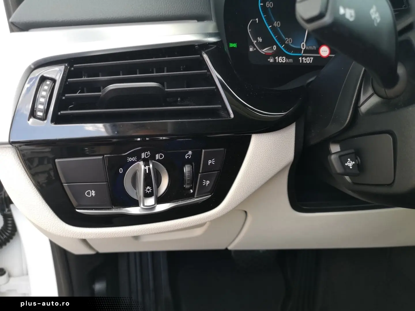 BMW 530 i xDr. Luxury Line  LASER LEDER NAVI PDC SHZ