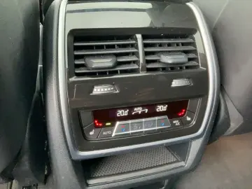 BMW X5 xDrive30d LED LASER NAVI HUD PANO KAMERA PDC