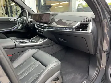 BMW X5 xDrive30d M Sport PRO AHK Pano HeadUp Sitzbel