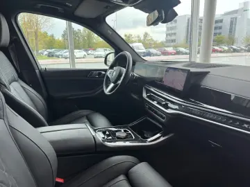 BMW X5 xDrive30d M Sport Pro 7-Sitzer nahezu VOLL!