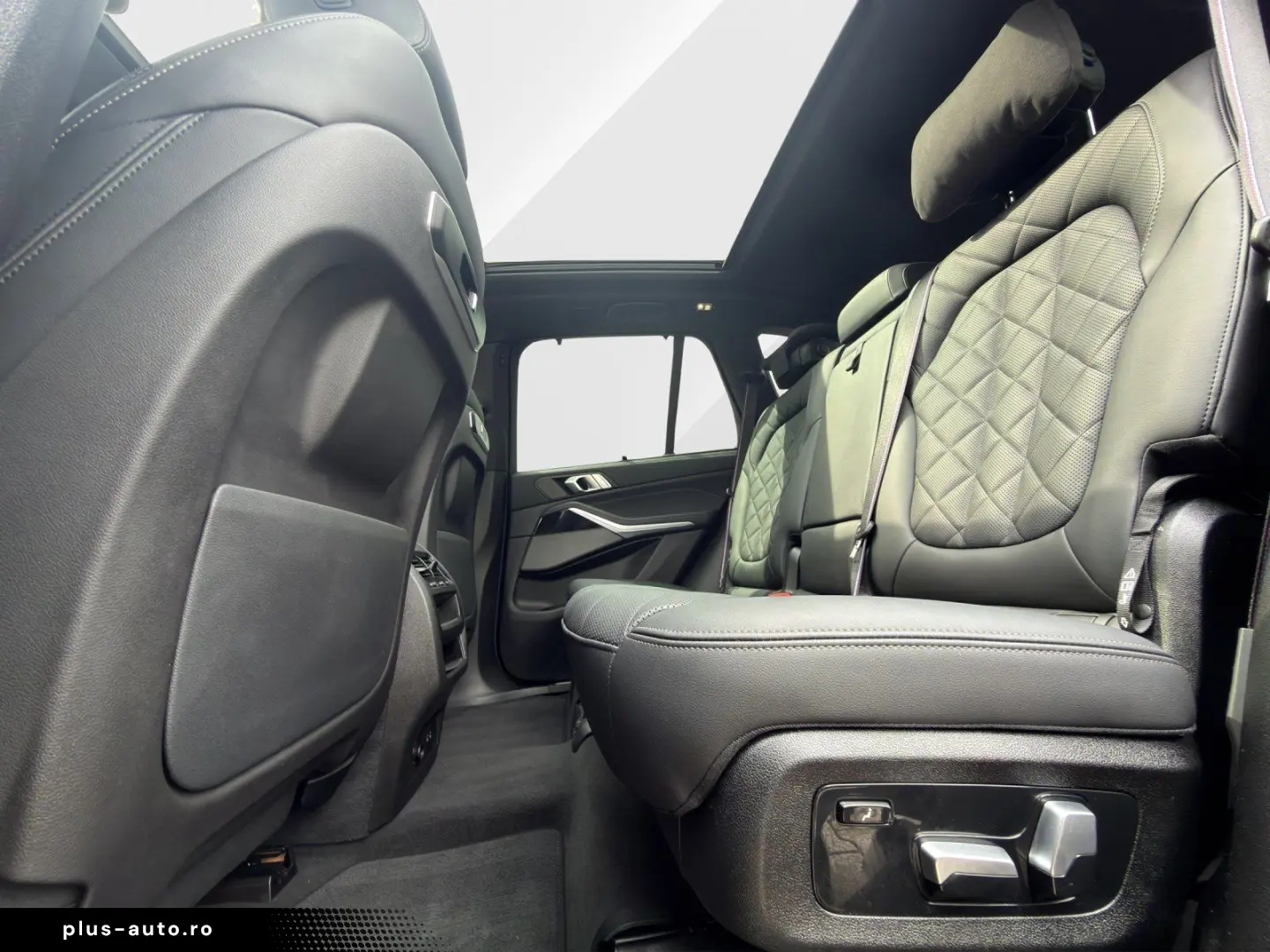 BMW X5 xDrive30d M-Sport Pro AHK HUD Pano 7-Sitzer D