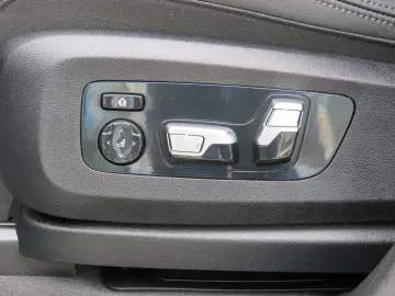 BMW X5 xDrive30d M Sport HUD Luftfederung StandHZG