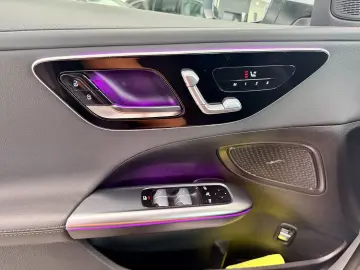 MERCEDES-BENZ C 220 d AMG Pano Kamera Distronic Memo…