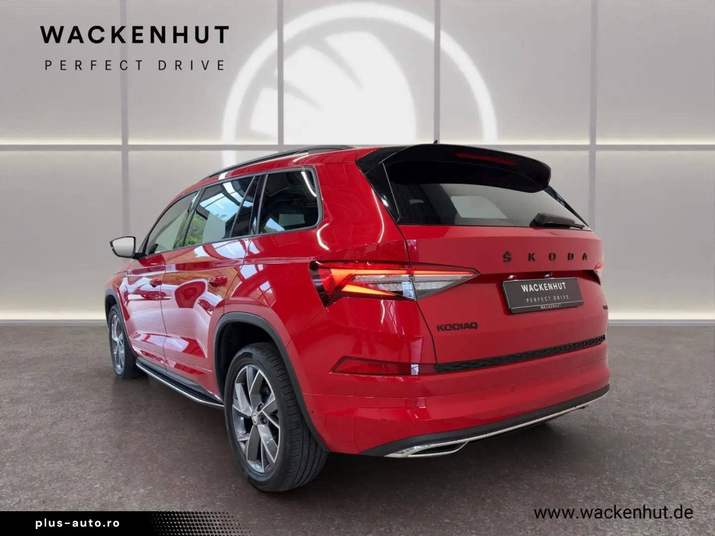 SKODA Kodiaq SportLine 2.0l TSI 4x4 AHK PANO ACC COLUM