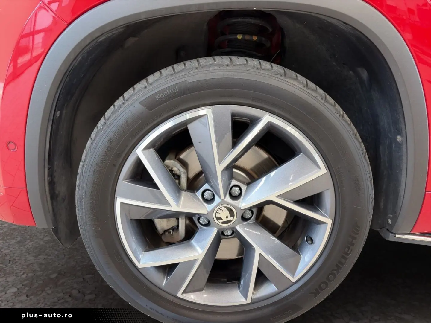 SKODA Kodiaq SportLine 2.0l TSI 4x4 AHK PANO ACC COLUM