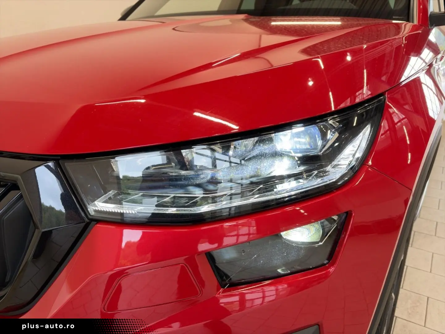SKODA Kodiaq SportLine 2.0l TSI 4x4 AHK PANO ACC COLUM