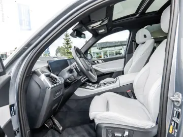 BMW X5 xDrive50e M Sport HUD PANO AHK 360 KAM RFK
