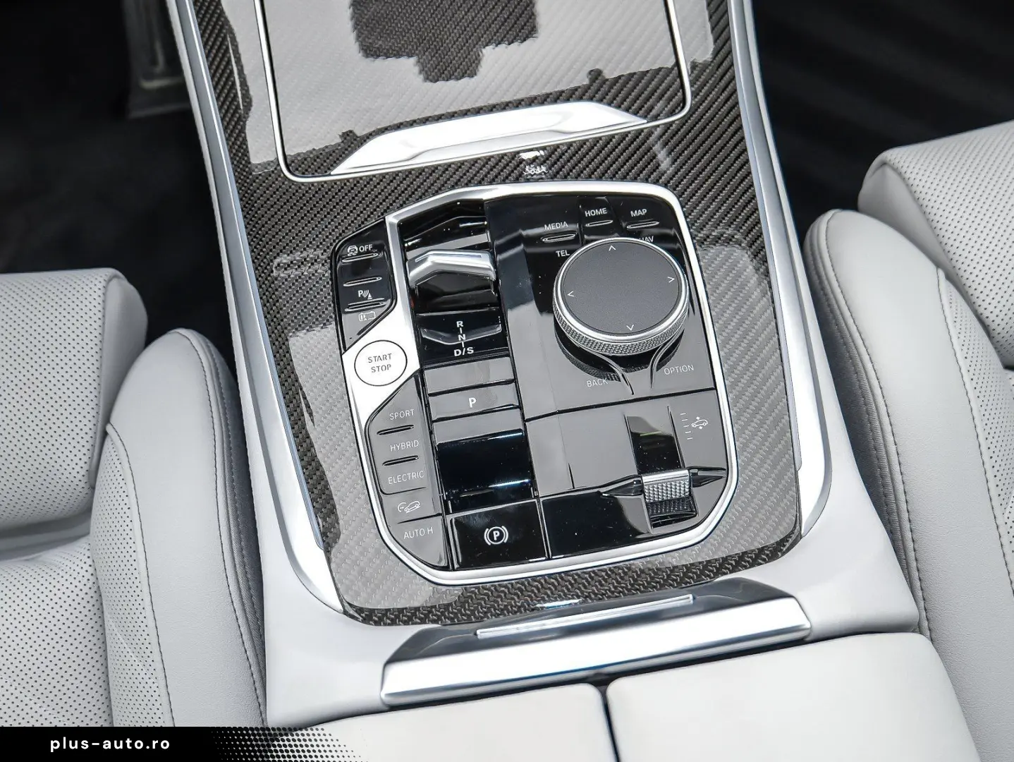 BMW X5 xDrive50e M Sport HUD PANO AHK 360 KAM RFK