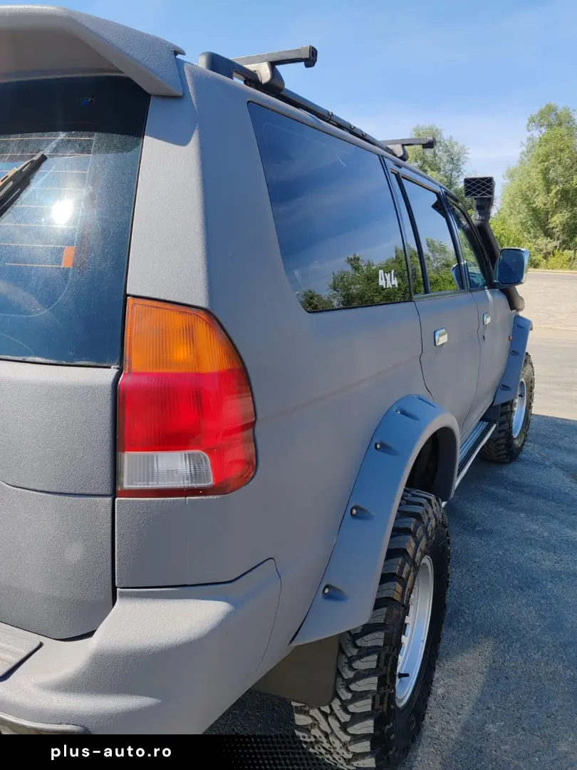 Mitsubishi Pajero sport
