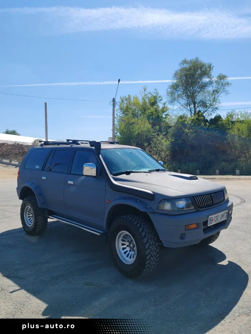 Mitsubishi Pajero sport