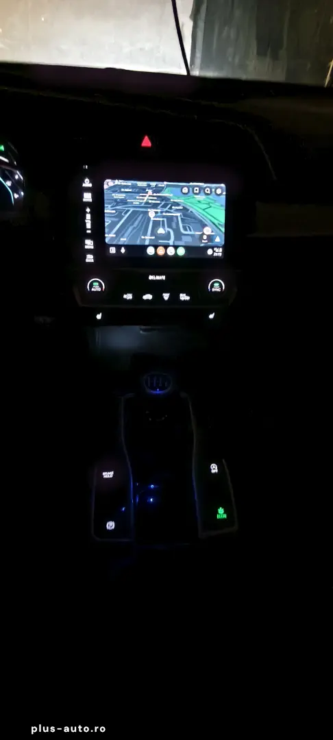 Honda Civic X sedan  1.5 VTEC Turbo 182 CP  manuală