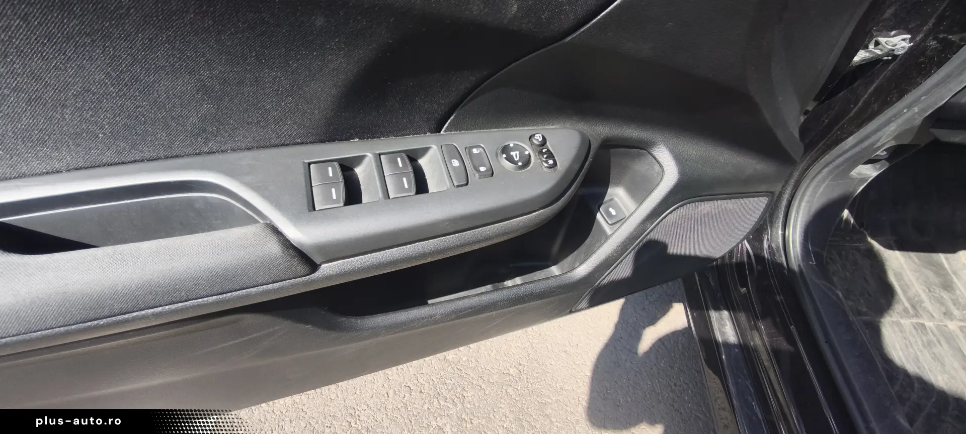 Honda Civic X sedan  1.5 VTEC Turbo 182 CP  manuală