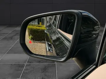 MERCEDES-BENZ AMG EQE 43 4M SUV AMG