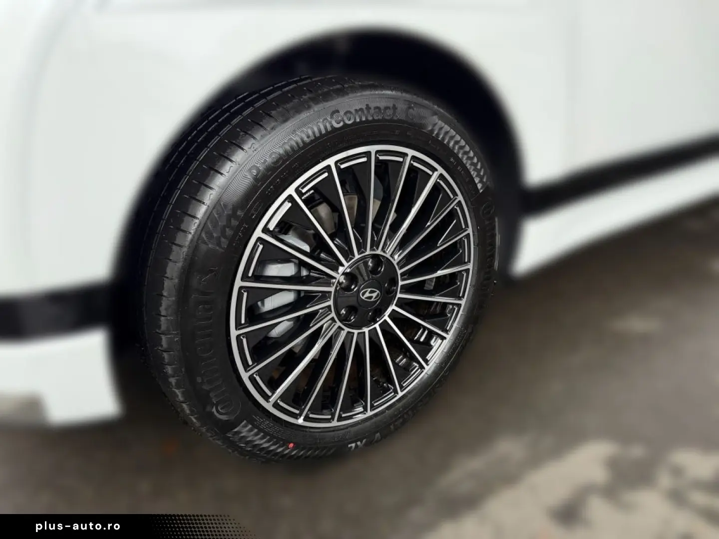 HYUNDAI IONIQ 9 110 kWh 4WD Uniq