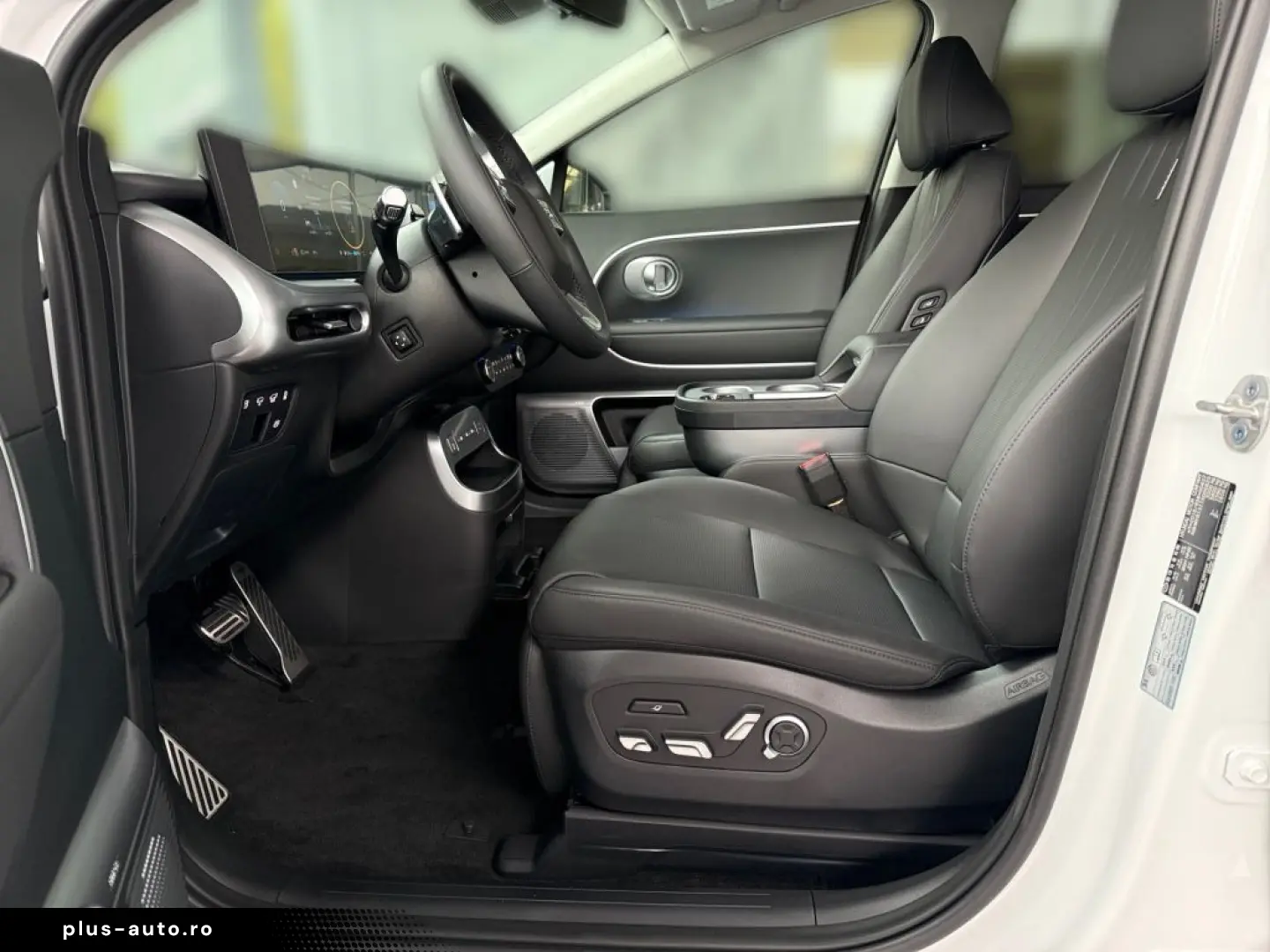 HYUNDAI IONIQ 9 110 kWh 4WD Uniq