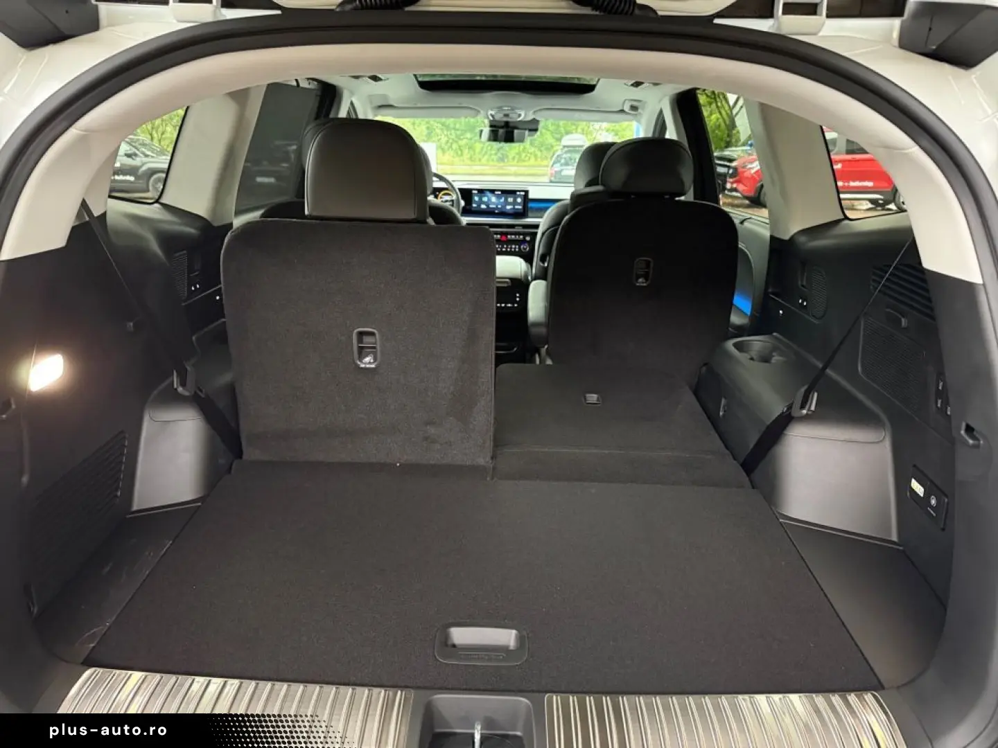 HYUNDAI IONIQ 9 110 kWh 4WD Uniq