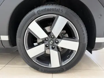 HYUNDAI Santa Fe PHEV  4WD