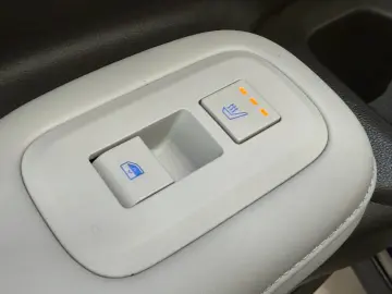 HYUNDAI Santa Fe PHEV  4WD